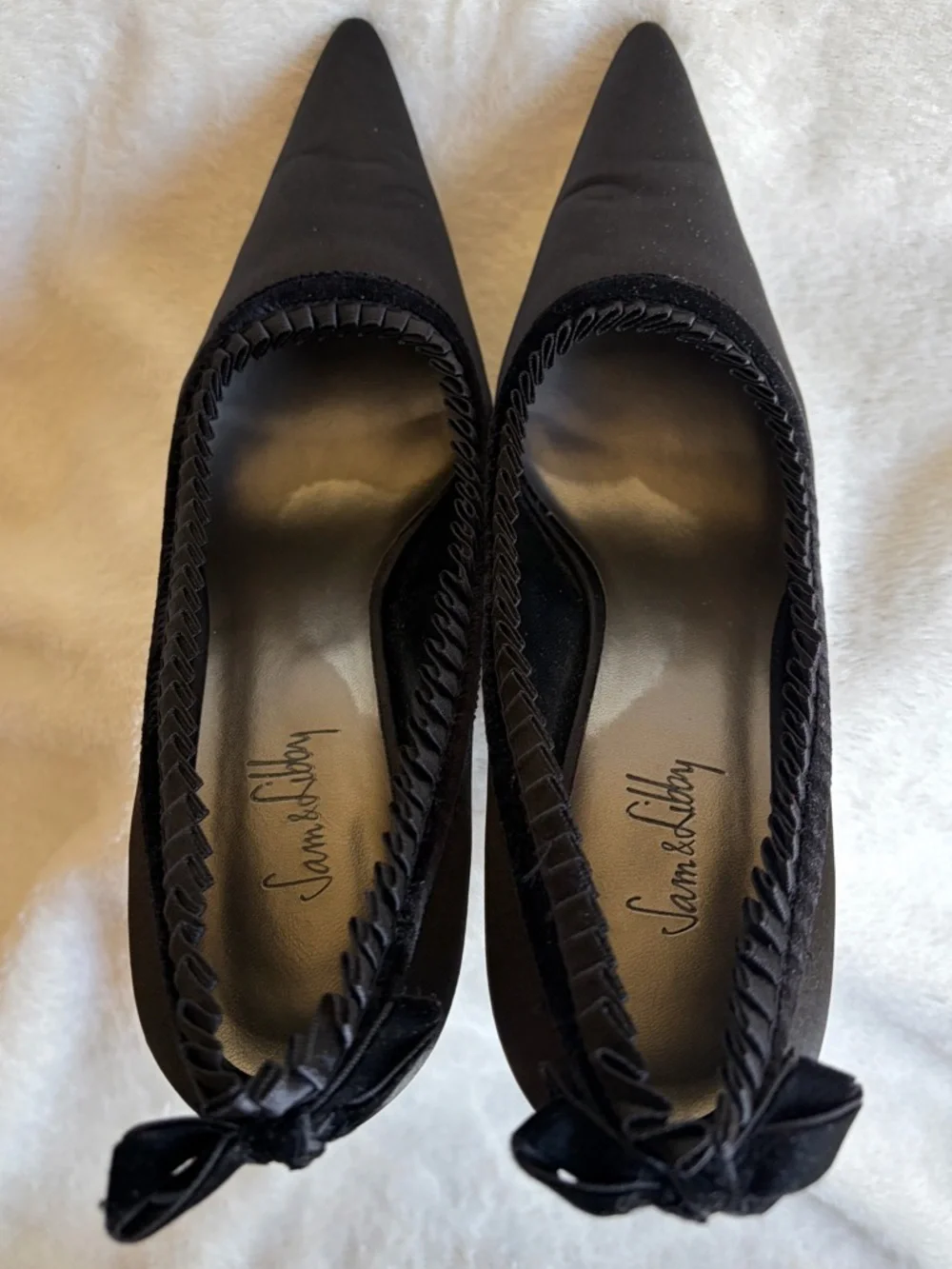 Sam & Libby Black Satin Fabric with Ruffle Trim &  Velvet Accent Pumps Size 8.5M
